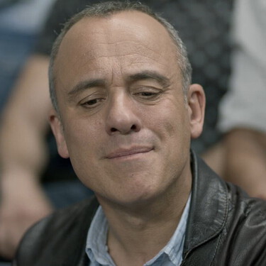 Javier Gutiérrez, actor español: “Lo de Madrid es insostenible. Vivo en una finca de 90 vecinos y más de la mitad son apartamentos vacacionales” 
