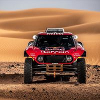 El Dakar pondrá cámaras en los coches y prohibirá los teléfonos móviles para frenar a los tramposos