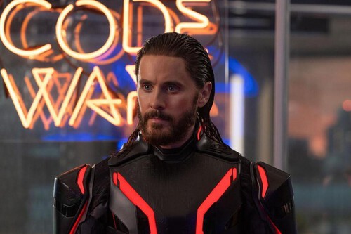 Creo que 'Tron: Ares' podría haber innovado en la franquicia pero en su lugar ha tomado la opción fácil: convertirse en simple contenido más