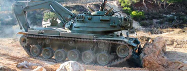 De tanque a excavadora blindada: ese fue el destino los M-60A1 que EEUU regaló a España en 1992