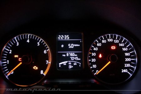 Volkswagen Polo interior 6