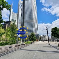 El Banco Central Europeo creará NFTs para retirar liquidez de los mercados [INOCENTADA]