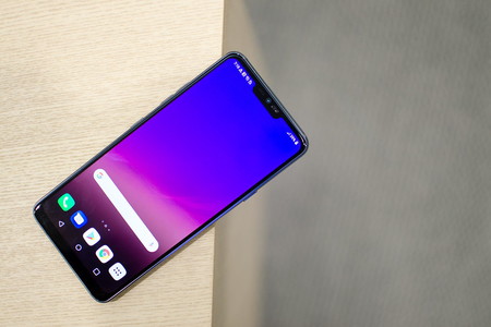 LG ya planeaba introducir el notch antes que Apple y hay patentes que lo demuestran