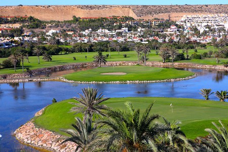 Pueblo Pijo Almeria Andalucia Vacaciones Puerto Golf Playa