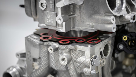 Mercedes-AMG motor M 139 2 litros turbo