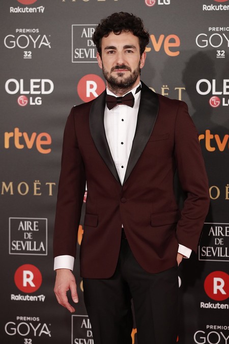 Miki Esparbé da cátedra de elegancia con su look para los premios Goya 2018