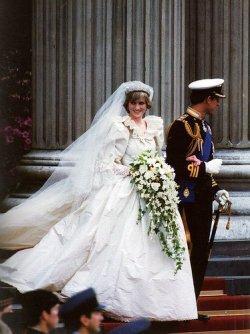 princess-diana-wedding-dress.jpg