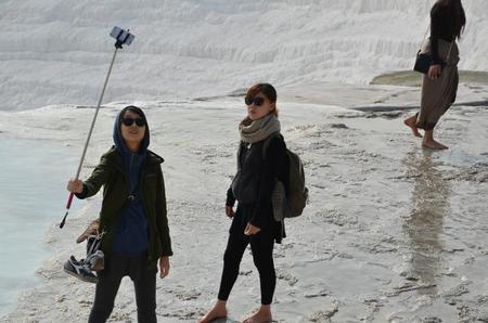 ¿Se puede llevar un palo selfie en el equipaje de mano?