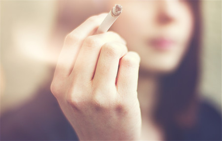 Tabaco y coronavirus: así es como puede afectarnos el consumo de tabaco ante la COVID-19