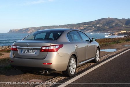 renault latitude или citroen c5 renault latitude или citroen c5