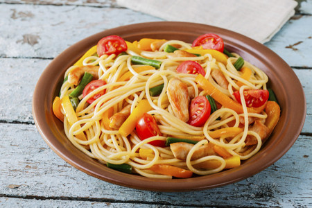 Por qué no debemos creernos tan rápido el estudio de que la pasta no engorda