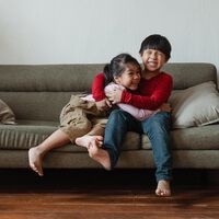 50 chistes cortos y malos para hacer reír a los niños, según su edad