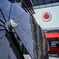 Vodafone se adelanta a Movistar y lanza fibra a 10 Gbps. Y sigue una estrategia diferente a la de Orange y Digi 