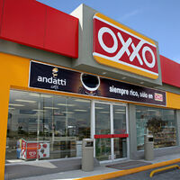 A Oxxo no le es suficiente hacer depósitos y retiros en sus tiendas en México, ahora también quiere ser un banco 