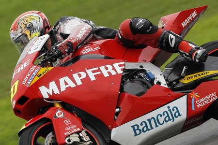 Julián Simón en la Suter de Moto2