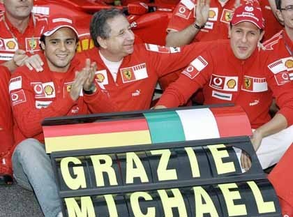 Massa provocó la retirada de Michael Schumacher