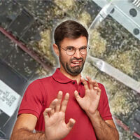 La dueña de esta laptop se preguntaba por qué habían hormigas en su pantalla, el resultado: lo más asqueroso que verás dentro de una computadora 