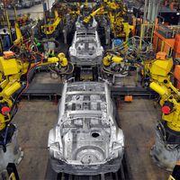 La producción de coches en España cae un 15,2% en el comienzo del año por la falta de chips y el conflicto en Ucrania