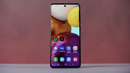 El Samsung Galaxy A72 deja al descubierto todas sus cámaras antes de tiempo, y no son pocas