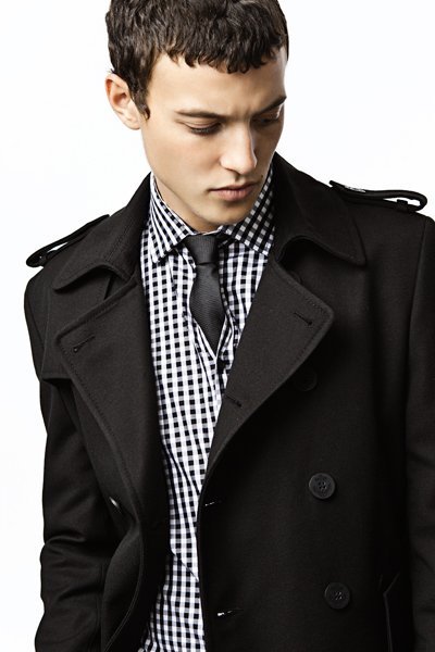 Zara Young y su fantástico lookbook de octubre