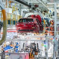 El SEAT León y el resto de modelos fabricados en Martorell retomarán su producción a finales de mes, pero aún a medio gas