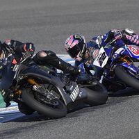 "No tenía miedo", pero se estrelló. A Lewis Hamilton le gustaban tanto las motos que ocultó a su equipo de F1 un test del WSBK. Y fue una bestia 