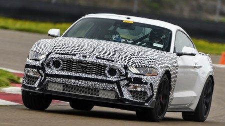 ¡Es oficial! El Ford Mustang Mach 1 va a renacer en 2021 como un pony car aún más radical que el Mustang Bullitt