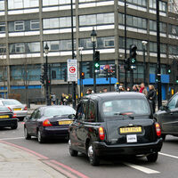 ¿Inmunidad diplomática o cara dura? La embajada de España en Londres se niega a pagar 2,5 millones de euros en multas, y ni siquiera entramos en el top 10 de los países más morosos