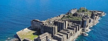 Carvão, concreto e fantasmas: a cidade sem carros que a Mitsubishi criou no meio do mar e que acabou num filme de 007 