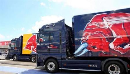 Red Bull decidirá el futuro de sus pilotos a final de año