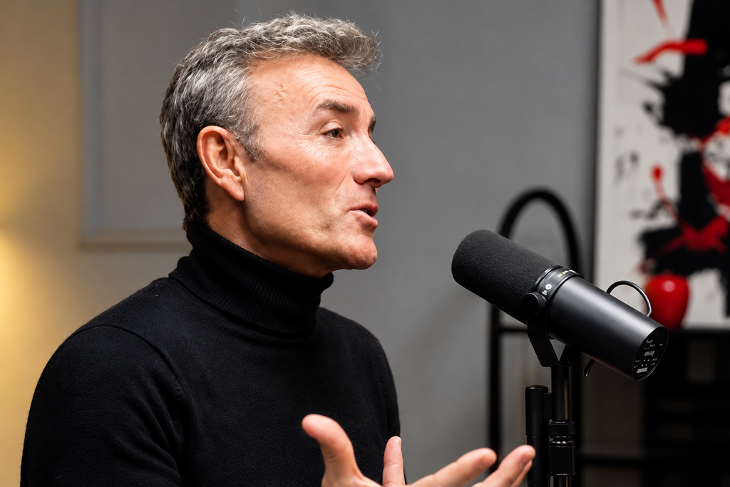 Felipe Isidro, catedrático de Educación Física: "A partir de los 70 años hay personas que caminan sin problema, pero luego no pueden subir las escaleras de su casa" 