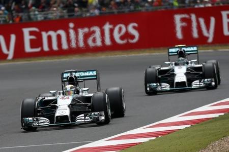 Mercedes AMG no se plantea aplicar órdenes de equipo