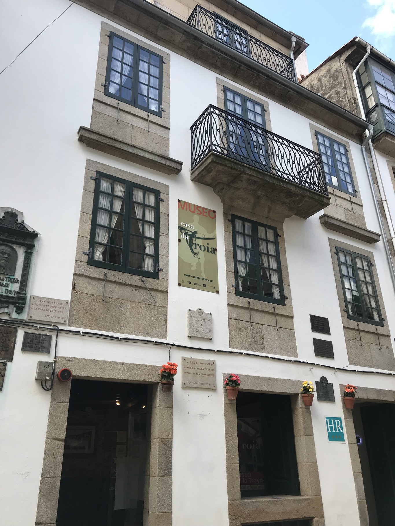 La Casa de la Troya, historia viva del Santiago de Compostela universitario