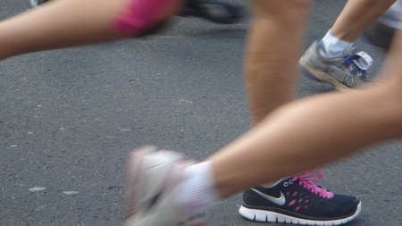 Las mejores ofertas de zapatillas (y chanclas) hoy en las rebajas: Nike, Puma y Converse más baratas