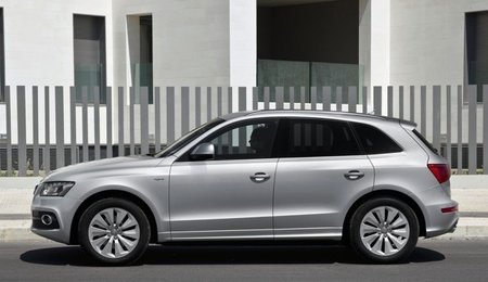 Audi-Q5-Hybrid-quattro-2