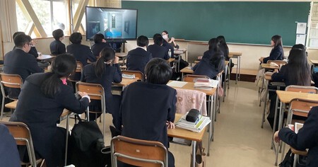 Un instituto japonés usa la mítica demo de P.T. de Hideo Kojima para educar a los alumnos con el lenguaje del terror