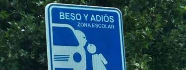 Una señal cuqui para combatir uno de los mayores problemas de civismo: padres colapsando calles para dejar a los niños en el cole. Spoiler: no va a funcionar