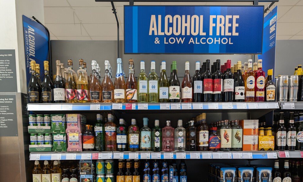 Si la pregunta es por qué son tan caras las bebidas sin alcohol si no tienen impuestos, la respuesta es sencilla 