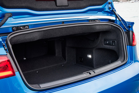 Comparativa Audi A3 Cabrio vs BMW Serie 2 Cabrio: ¿cuál es mejor para comprar?