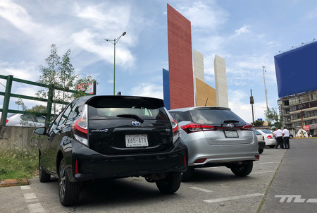 Toyota Prius C Vs Toyota Yaris Hatchback 4