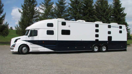 Este 'SleepBus' te lleva roncando entre San Francisco y Los Ángeles, con cama y todo