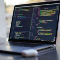Há 35 anos um desenvolvedor não conseguiu resolver um bug, então simplesmente mudou o texto da mensagem de erro 
