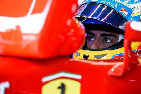Fernando Alonso lidera los primeros entrenamientos libres de Singapur