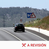 Cómo detenerse en carretera en caso de avería o emergencia, según la DGT