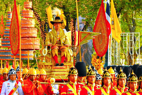 O rei Rama X possui cerca de 17.000 propriedades imobiliárias só em Bangkok / Imagem: Wikimedia Commons (Tris_T7)
