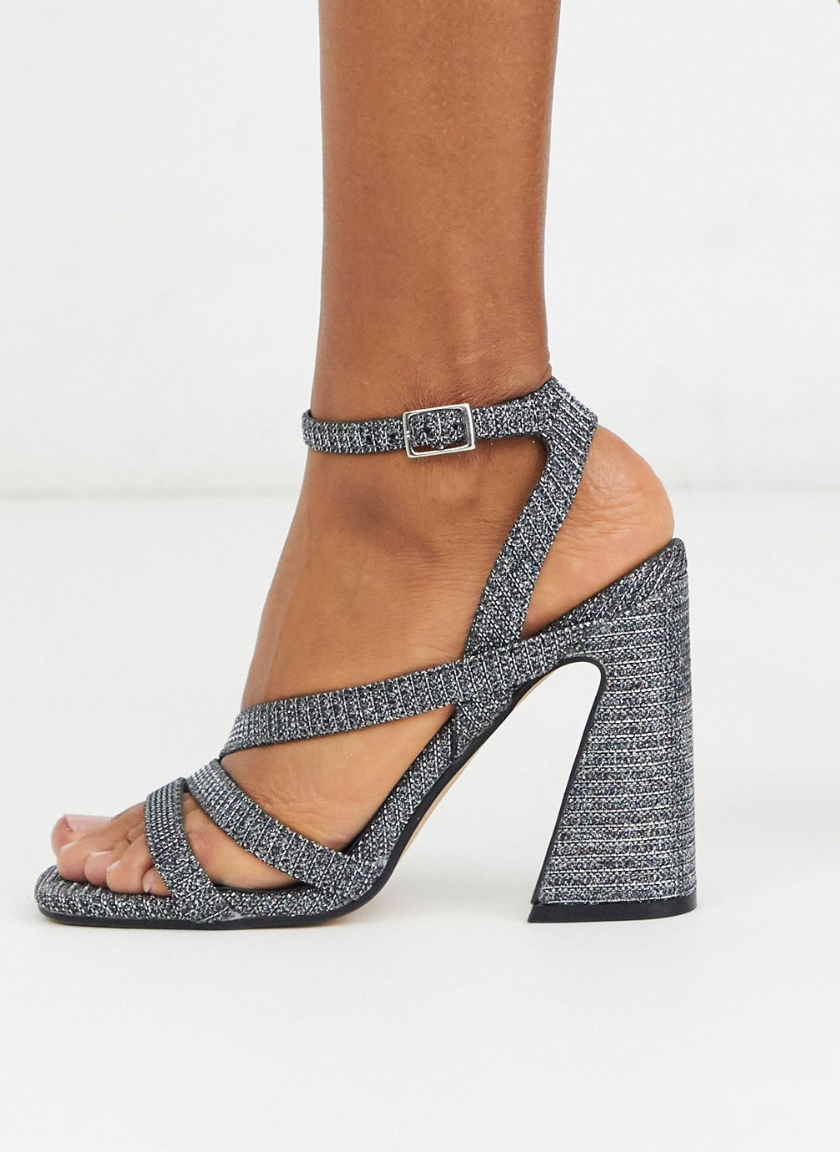 Sandalias de tacón acampanado con brillos de Miss Selfridge