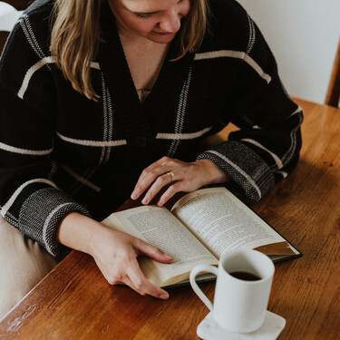 Si prefieres pasar tiempo a solas en lugar de con gente estás de enhorabuena: la psicología asegura que tendrás estos increíbles rasgos