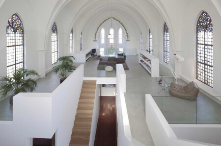 Iglesia transformada en vivienda