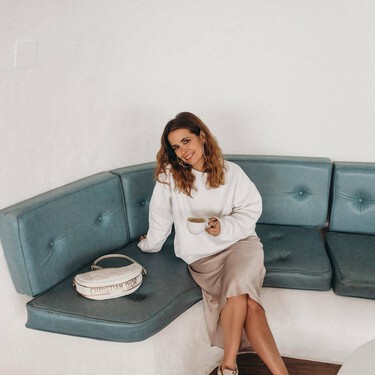 Cinco faldas midi de Zara, Mango y Massimo Dutti que son muy elegantes y hacen match con blusas boho y jerséis oversize