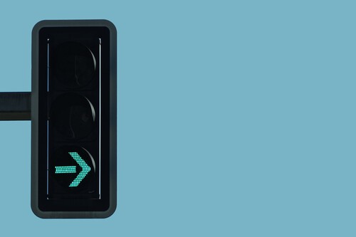 ¿Las vueltas continuas son prohibidas o no en CDMX? Aquí despejamos tus dudas